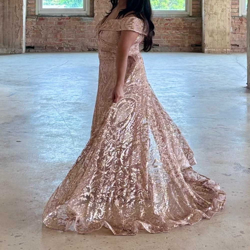 Elegant Off-Shoulder Lace Prom Dress